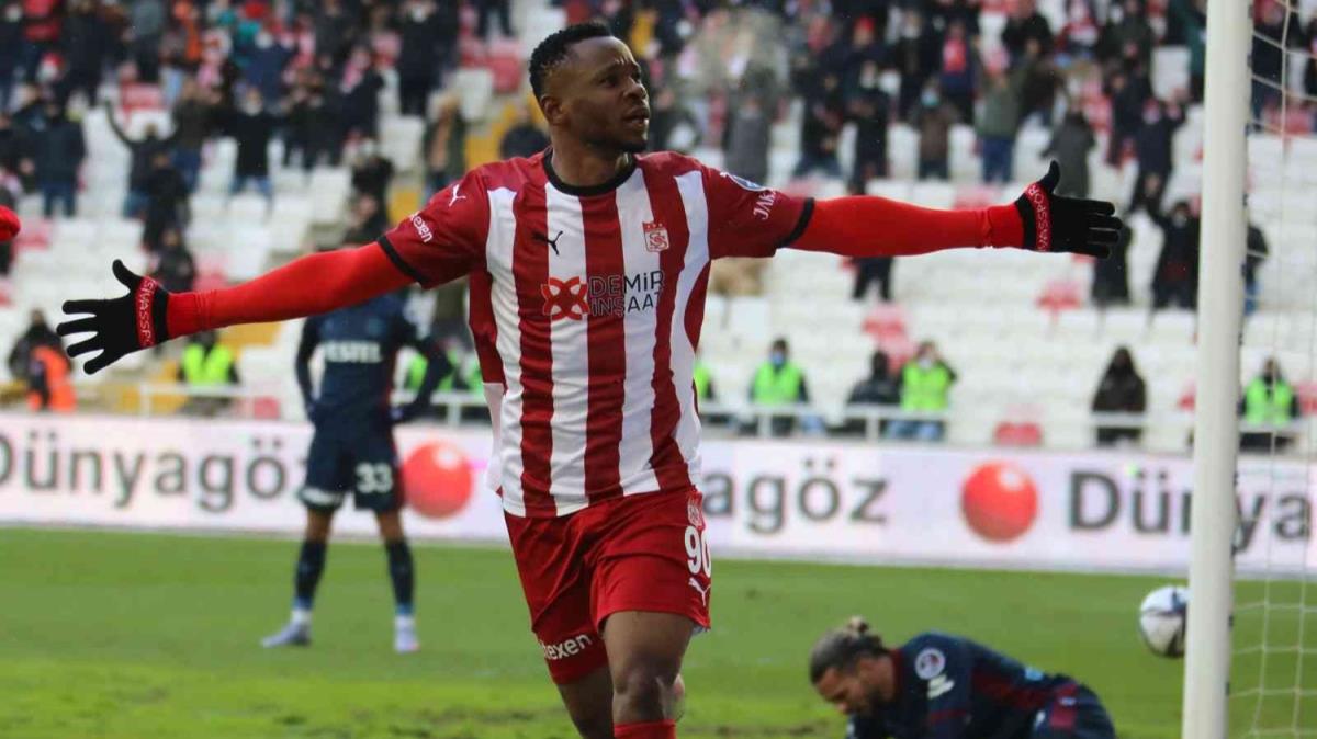 Sivasspor'da Leke James, ligde 2. kez golle bulutu