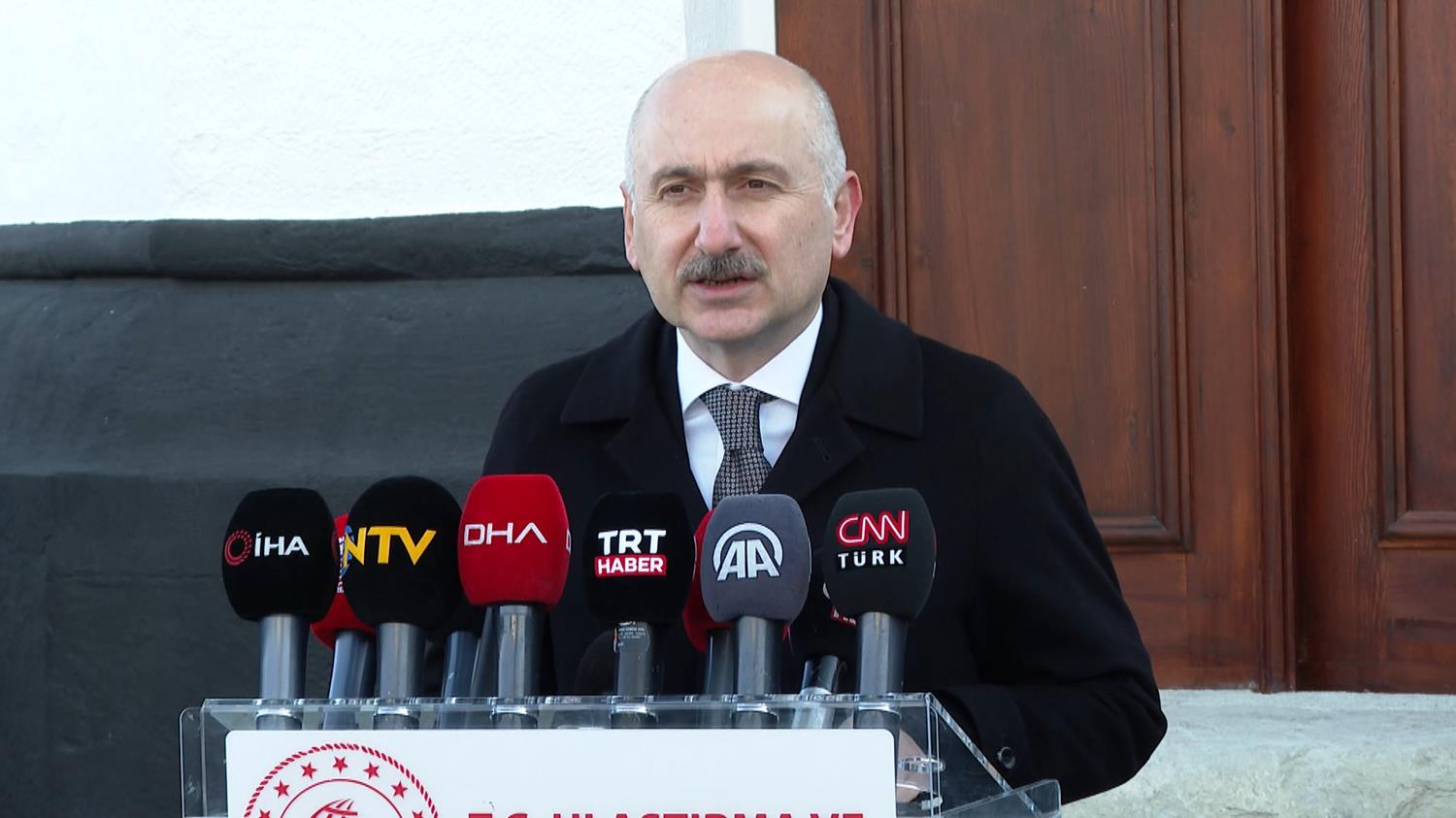 Bakan Karaismailo�lu restore edilen tarihi �ile Deniz Feneri'nin a��l���n� yapt�