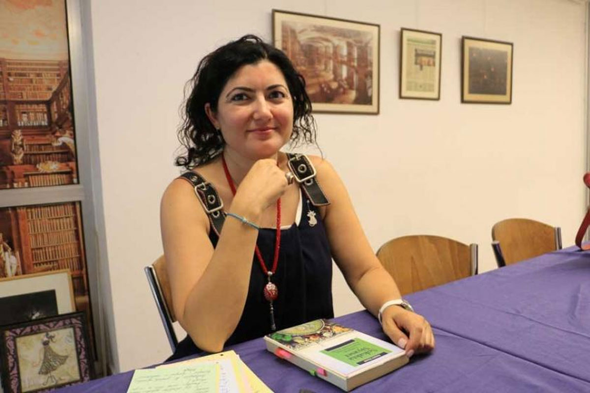 T�rkiye aleyhine yaz�lar yazan ismi belediyenin �irketine soktular! MHP'den tepki geldi