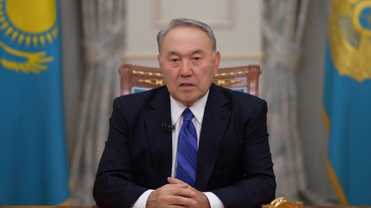 Nazarbayev, protestolarn ardndan ilk kez halka seslendi