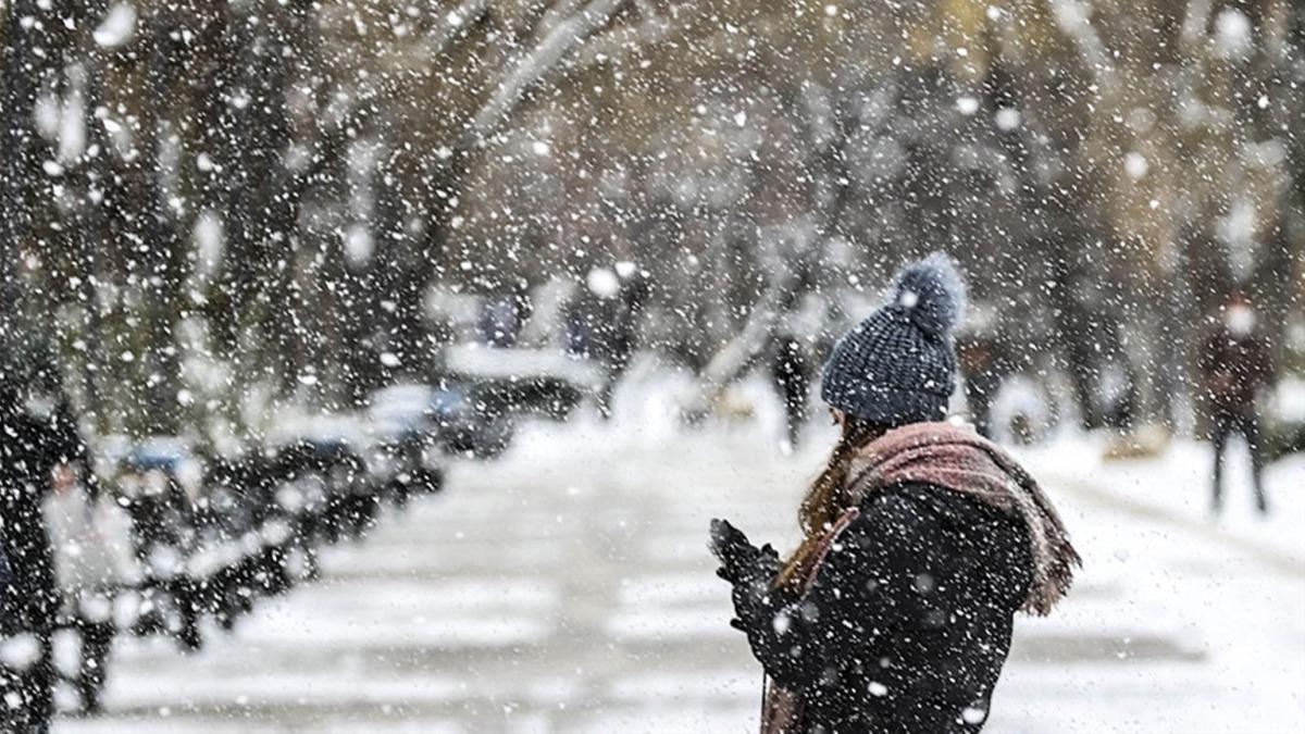 stanbul 15 gnlk hava durumu: Yarnki hava durumu nasl olacak, kar yaacak m?