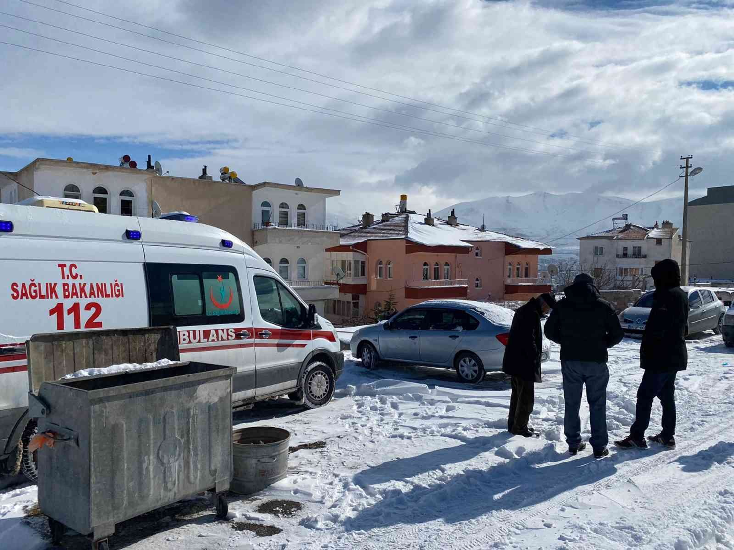 Ya�l� �ift, sobadan s�zan gaz sonucu hayat�n� kaybetti