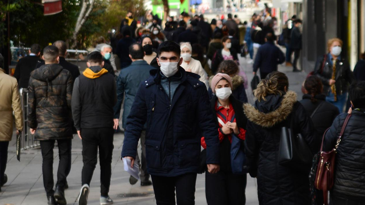 Bakan Koca g�ncel koronavir�s rakamlar�n� payla�t�