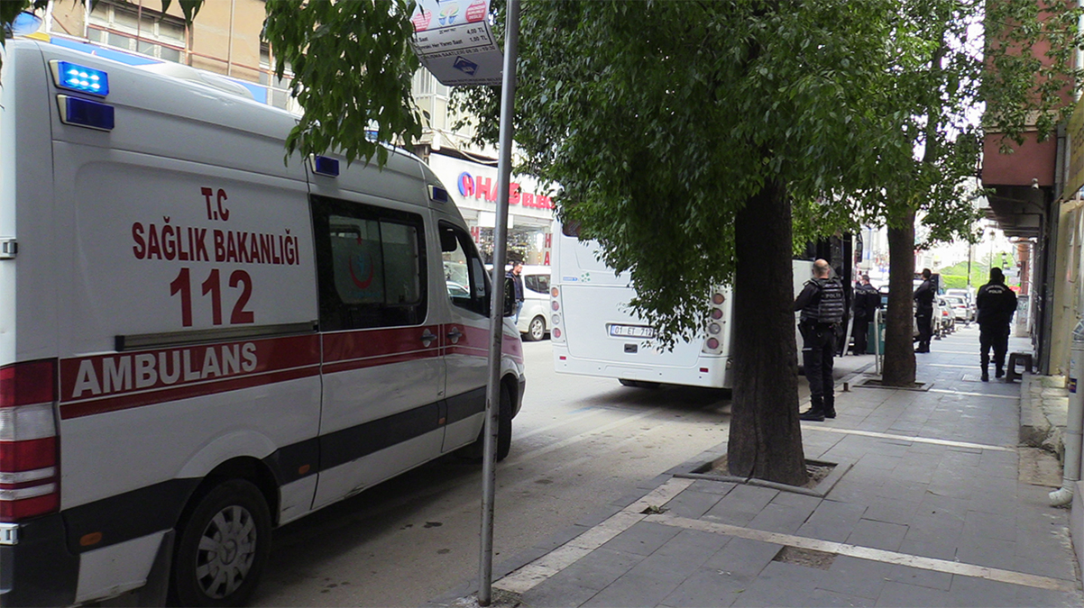 Park halindeki ara�ta vurularak �lm�� halde bulundu