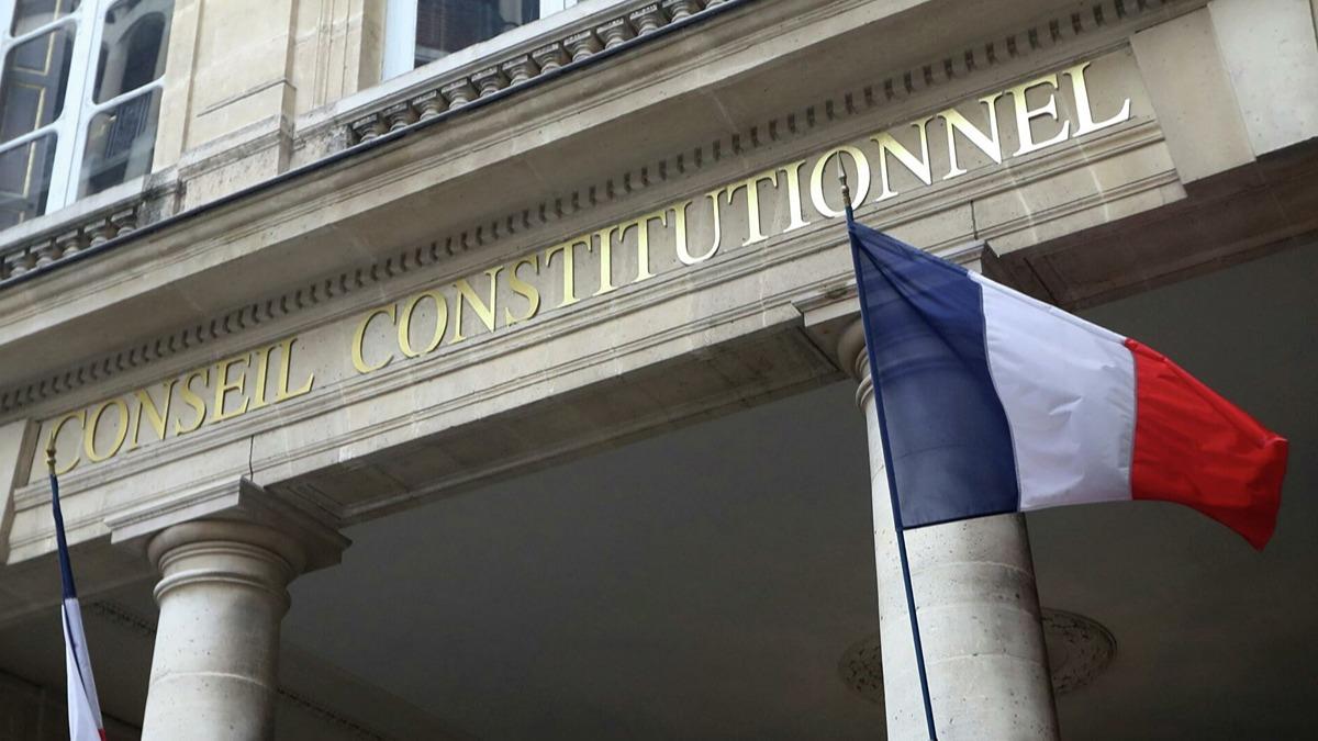 Fransa Anayasa Mahkemesi onaylad!  gvenlik yasasnda yeni dzenleme