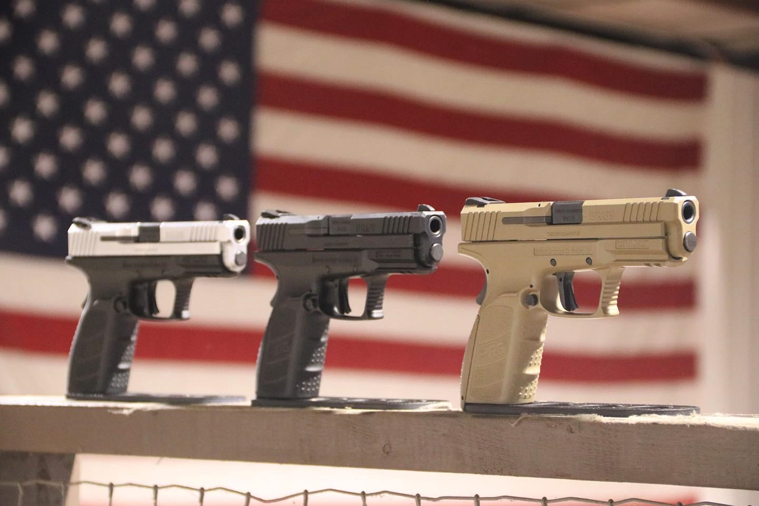 Yerli tabanca, ABD pazar�n�n kap�s�n� a�t�