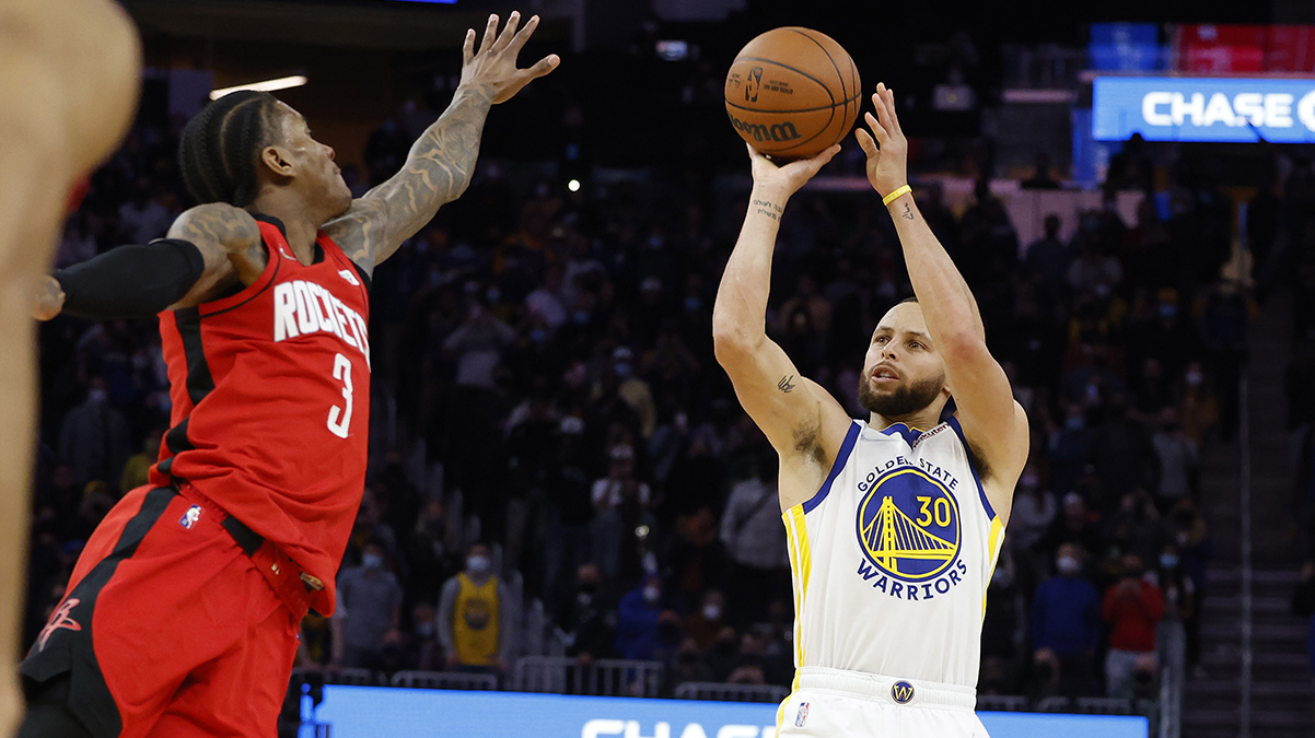 Alperen �eng�n y�k�ld�! Stephen Curry son saniyede...