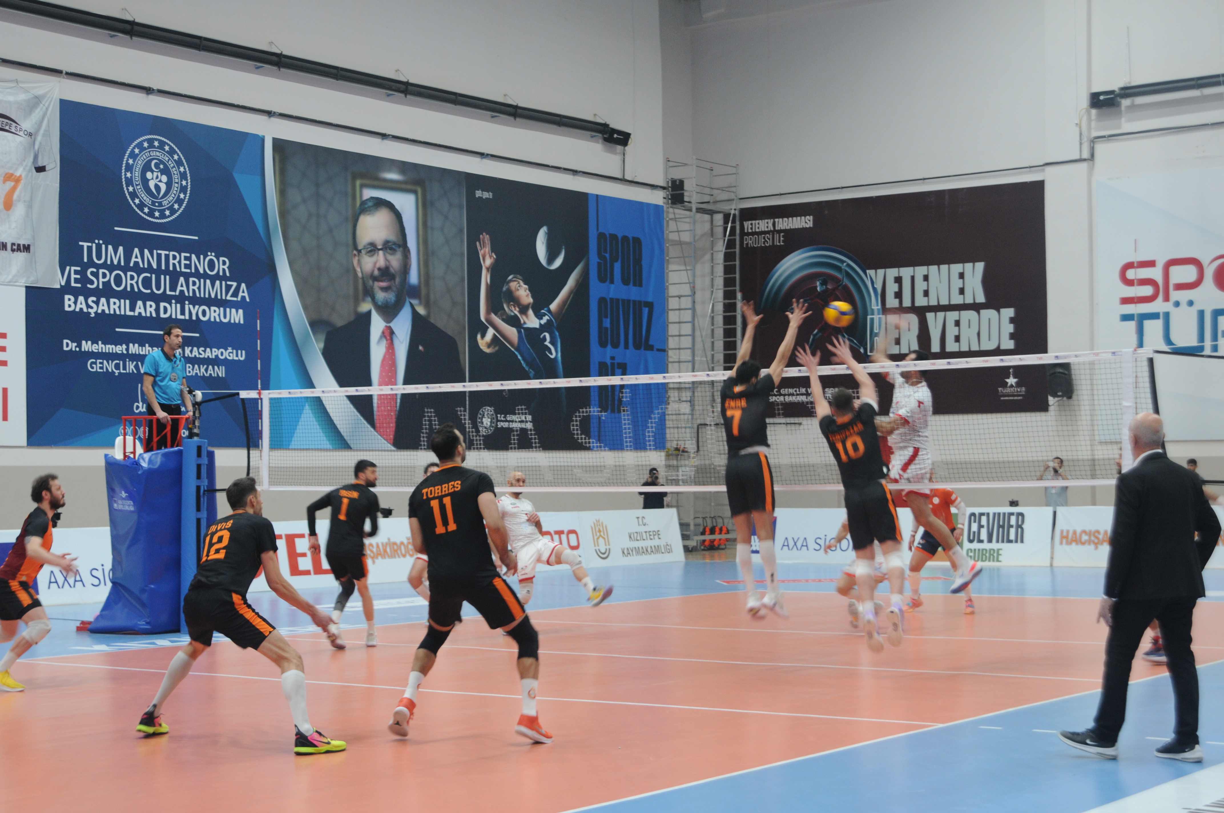 Galatasaray HDI Sigorta deplasmanda rahat kazand�