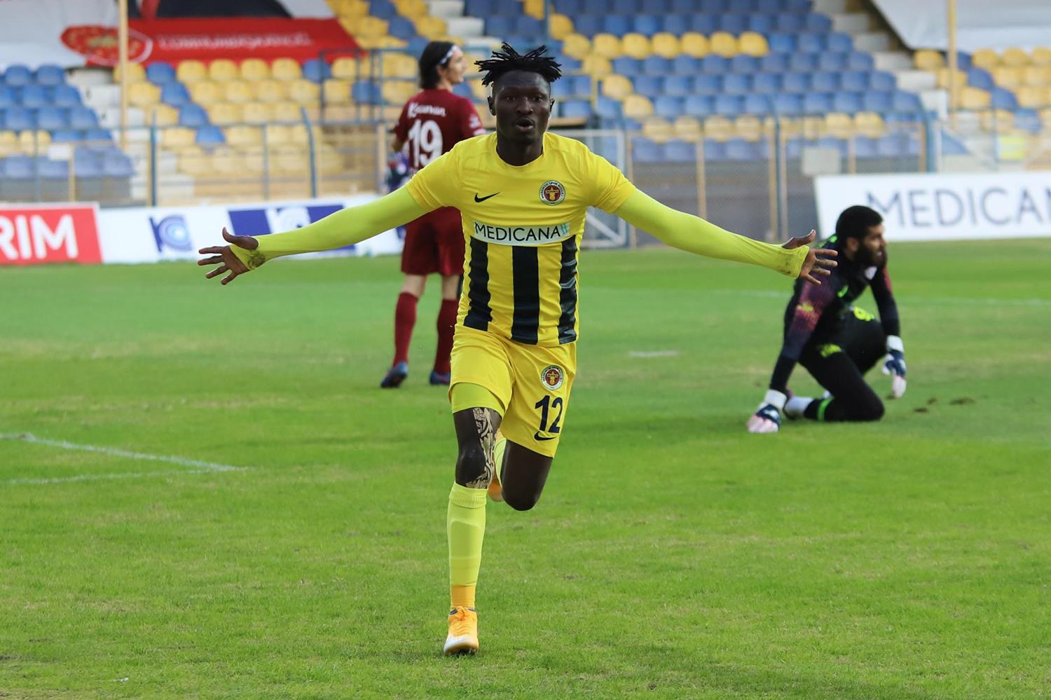 Olatunbosun Menemenspor'a geri d�n�yor