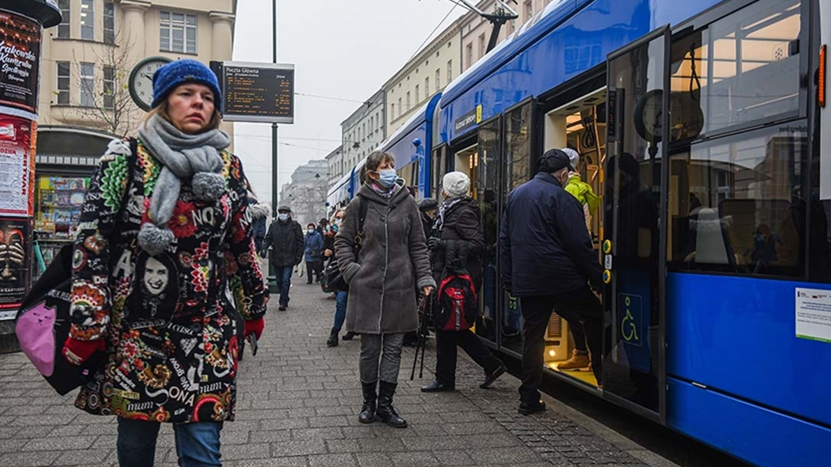 Per�embe g�n�nden itibaren yeni uygulamaya ge�iyorlar! Art�k eczanelerde yap�labilecek