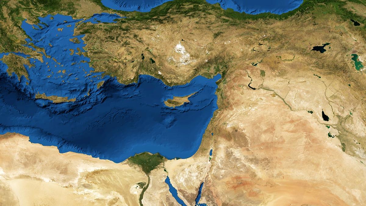 Ak ak uyardlar: Karlarnda Trkiye olduunu unutuyorlar