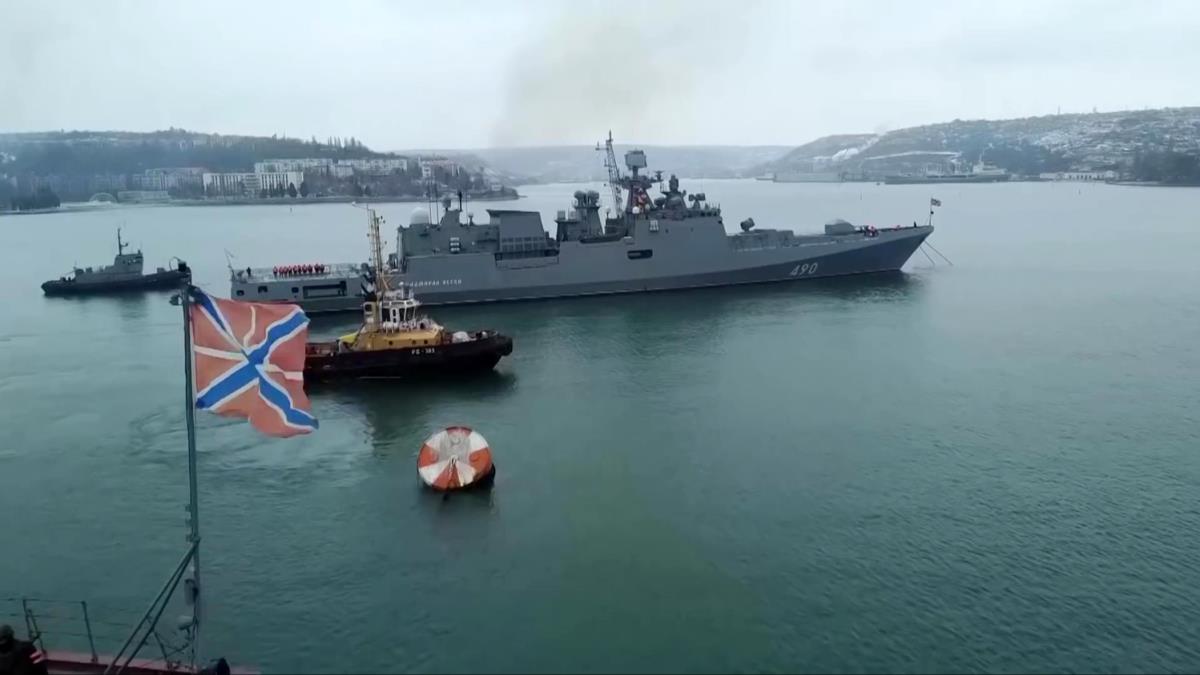 Rusya 20'den fazla sava gemisiyle Karadeniz'de tatbikat yapacak