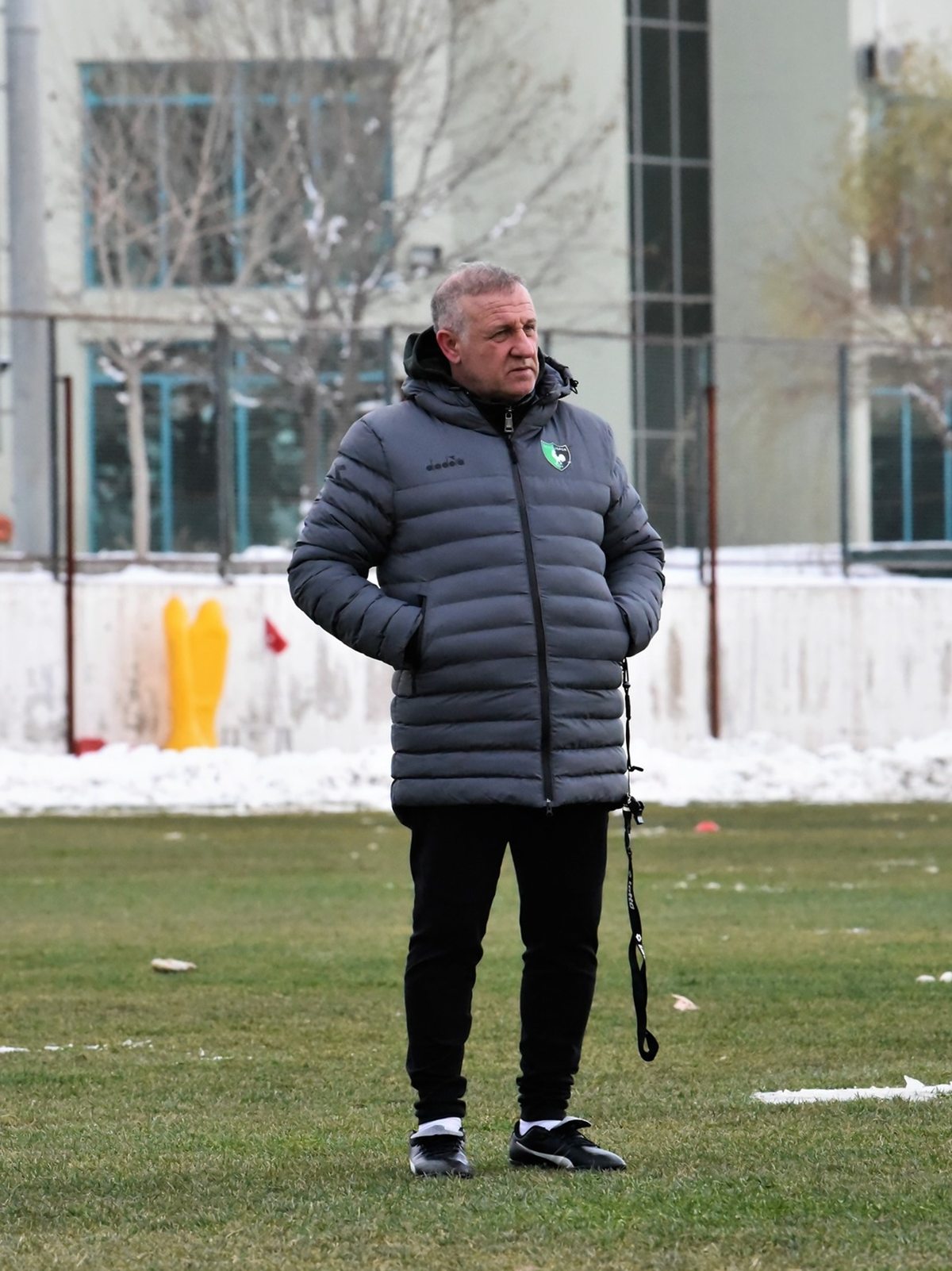 Denizlispor'da Mesut Bakkal mesaiye ba�lad�