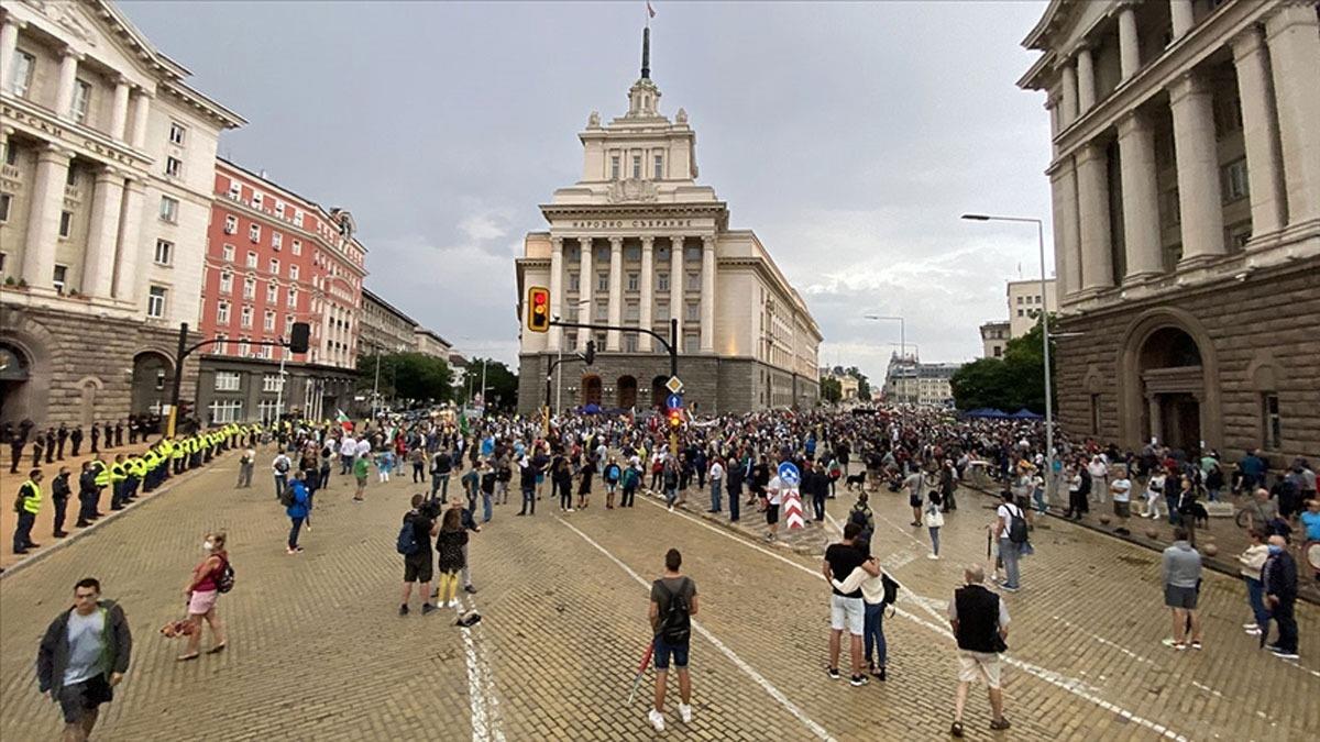 Rus bykelinin snr d edilmesine kar ktlar: Trkiye gibi tarafsz olmalyz