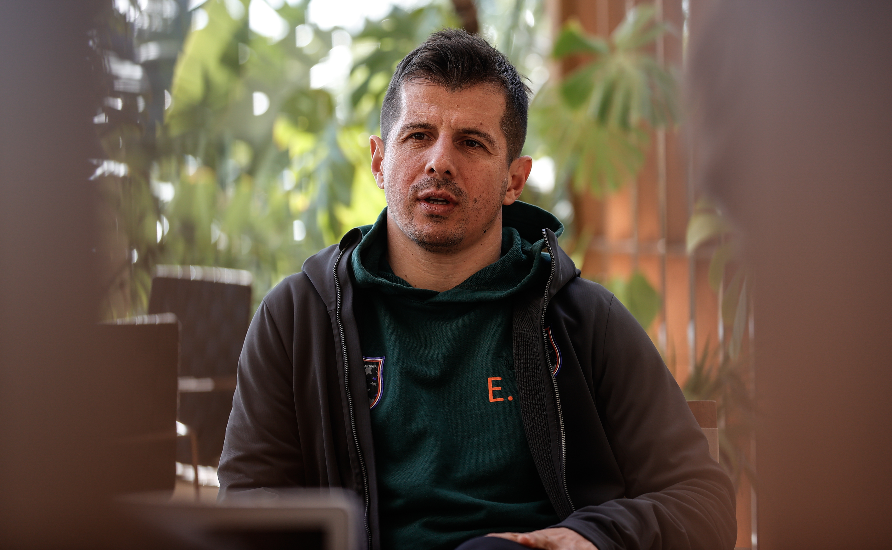 Emre Bel�zo�lu'ndan Alex de Souza ve Aykut Kocaman a��klamas�