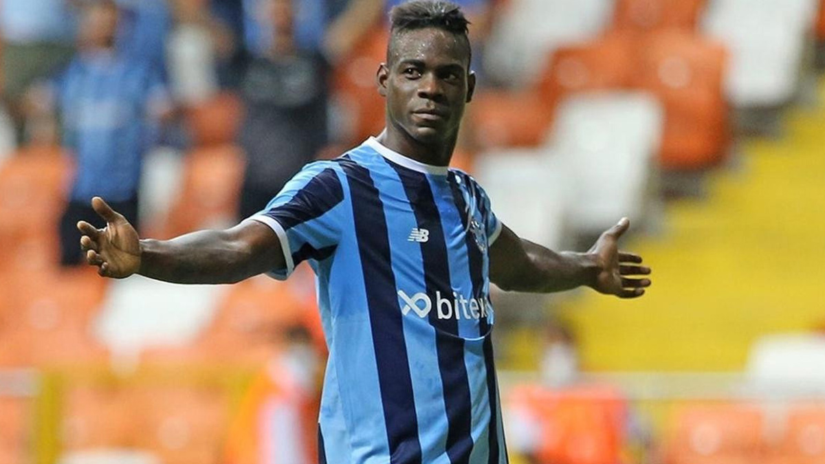 G�r��meler ba�lad�! Mario Balotelli'ye d�nya devinden tarihi teklif