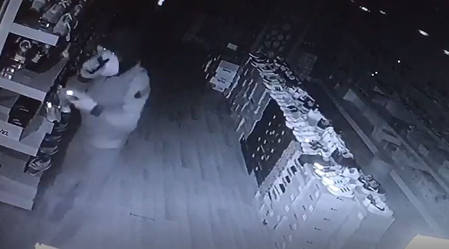 Milyonluk soyguncular k�sk�vrak yakaland�