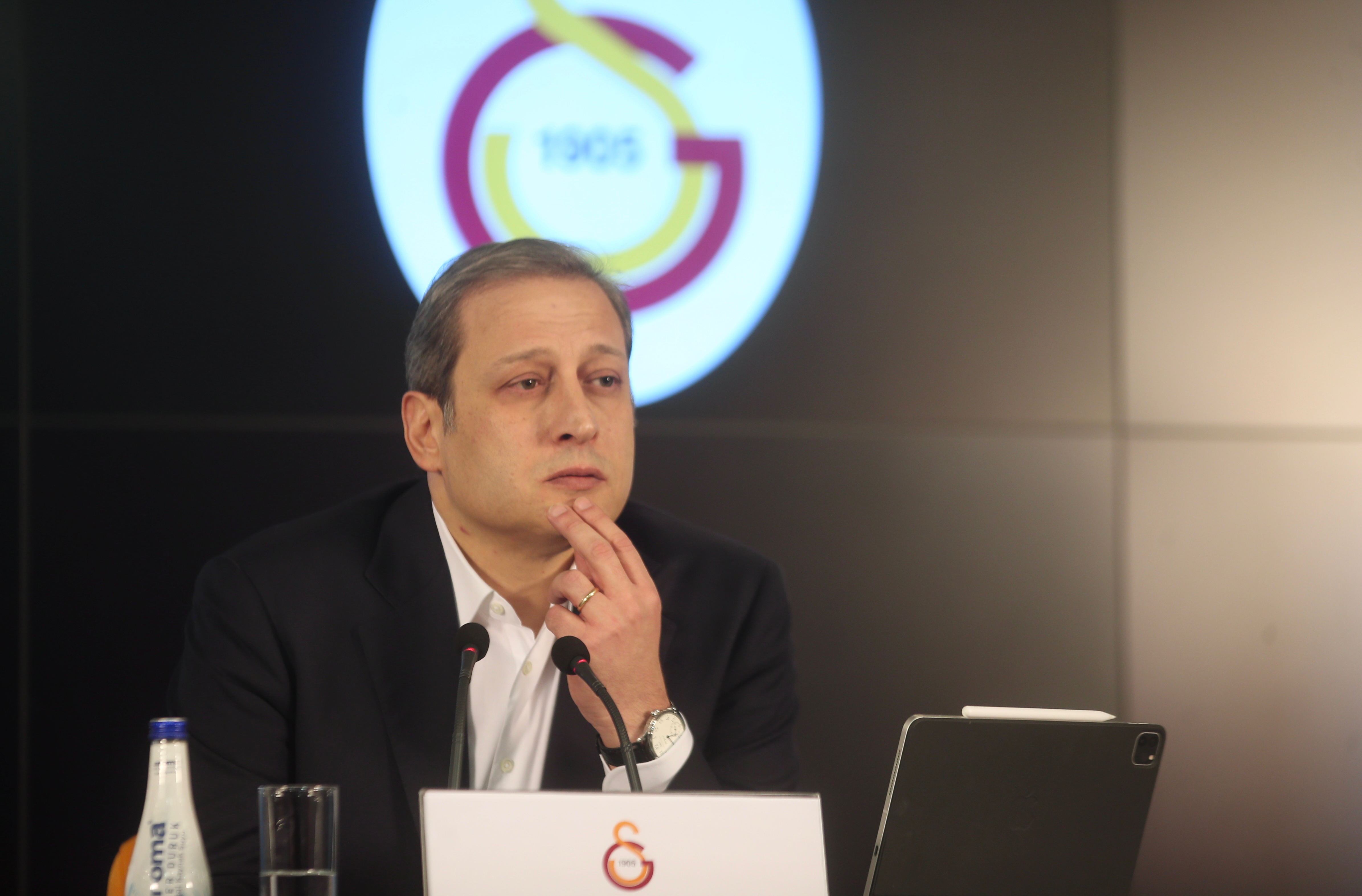 Burak Elmas: Benim yerimde kim olsa bu zorluklar� ya�ayacakt�