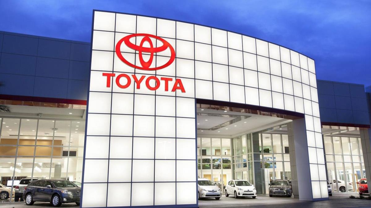Toyota 2021'de 10,5 milyon arala yine ''en ok satan otomobil reticisi'' oldu