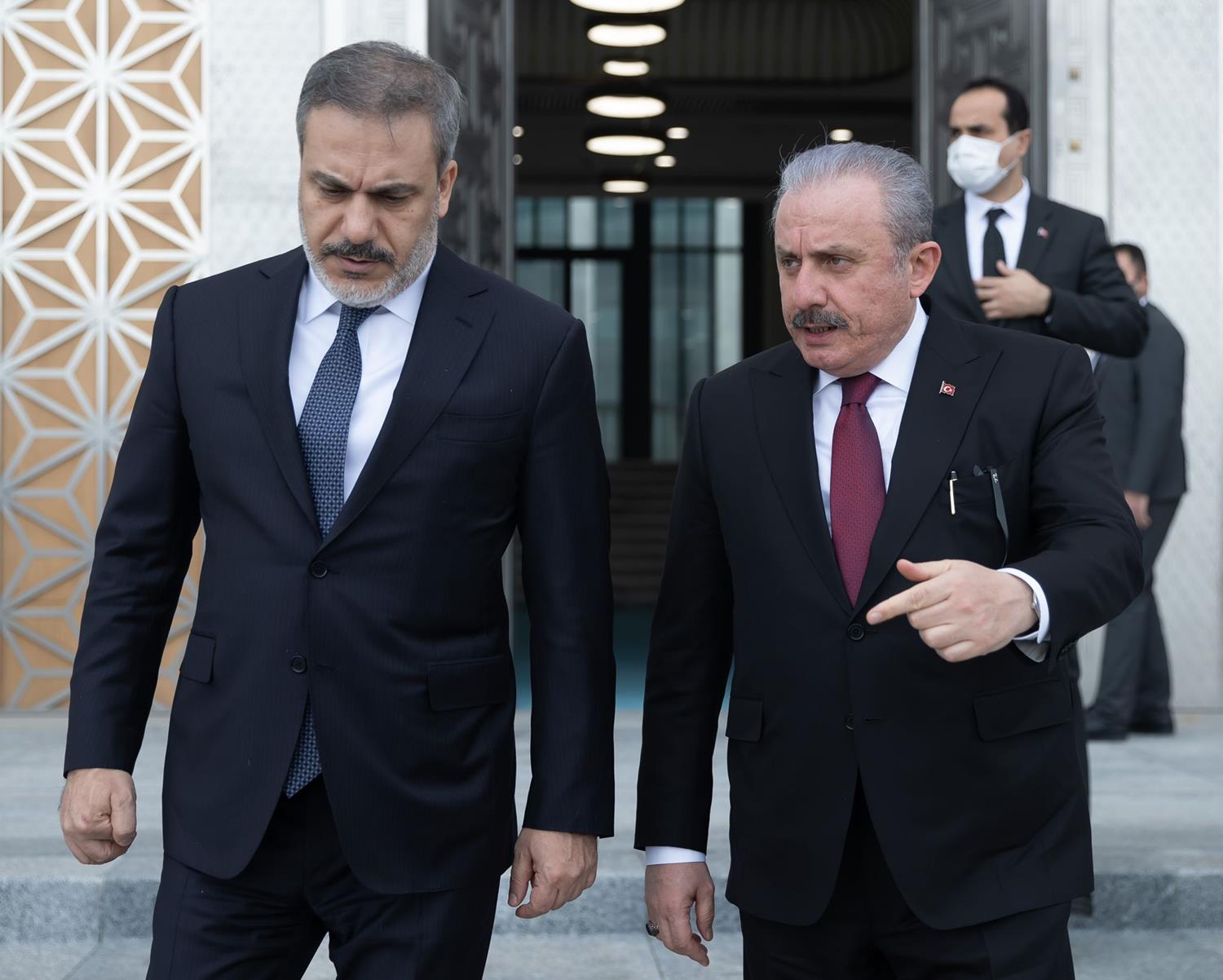 TBMM Ba�kan� Mustafa �entop, M�T'in yeni binas�n� ziyaret etti