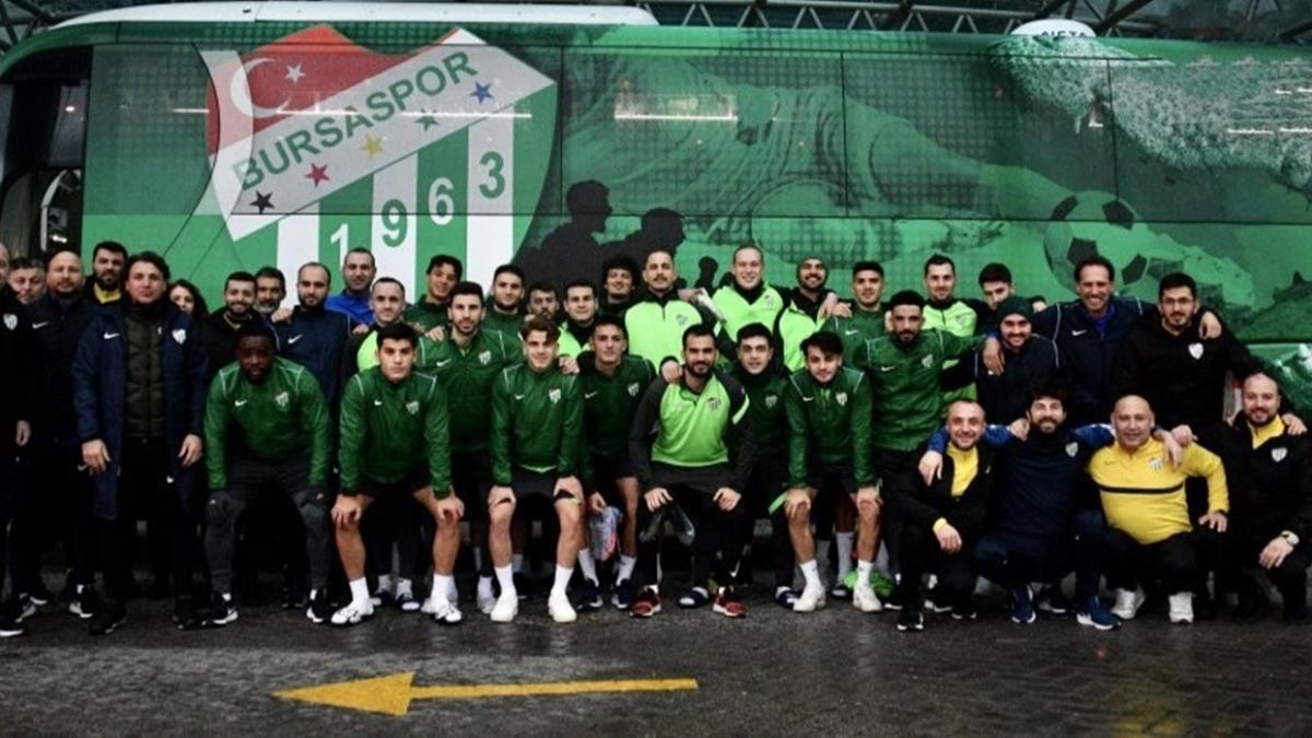 Bursaspor'dan camiaya birlik mesaj pozu