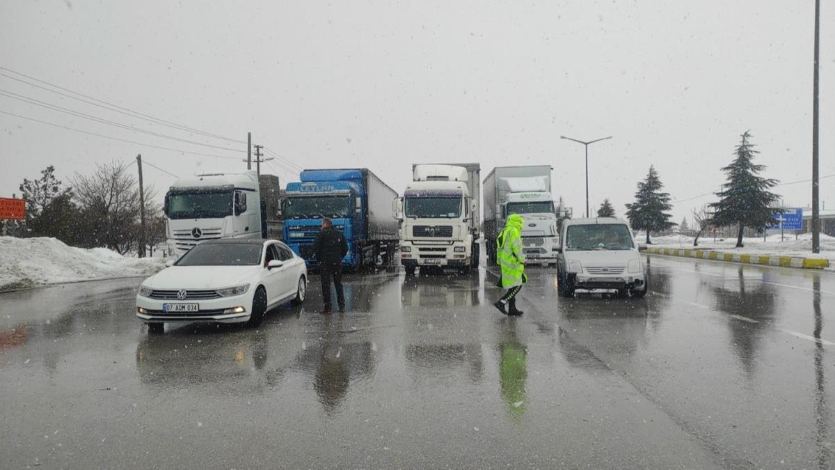 Konya- Antalya kara yolu ulama kapand 