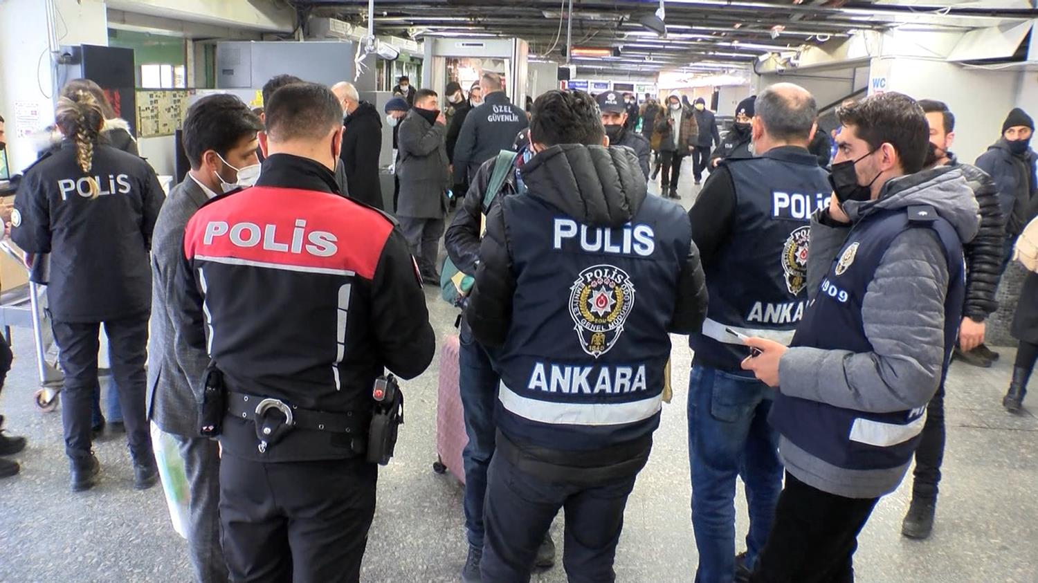 Ankara'da 500 polisle denetim; 52 bin TL ceza