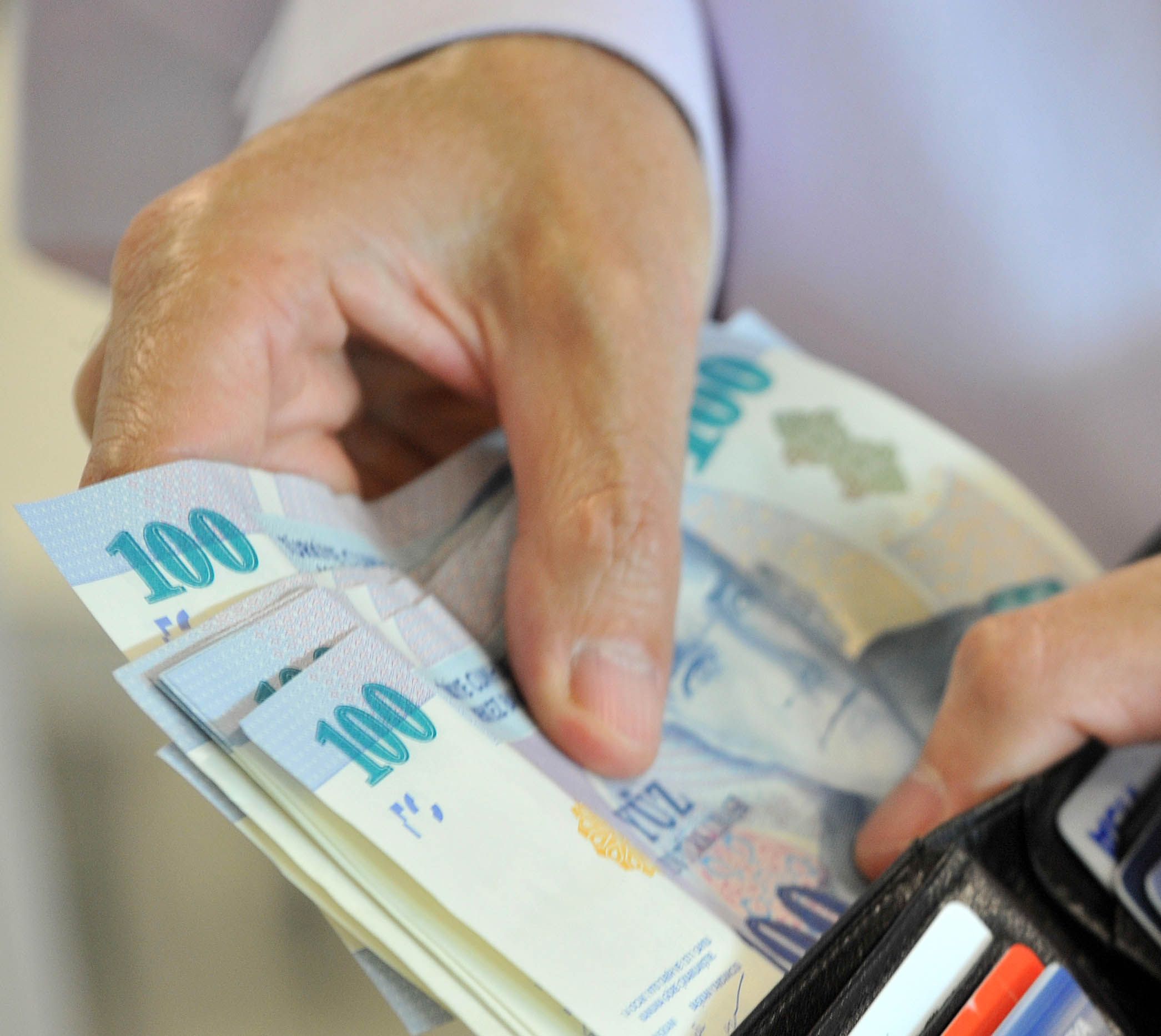700 bin kamu i��isine zaml� maa� m�jdesi