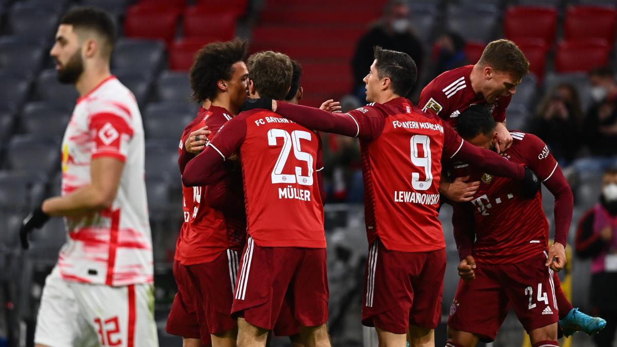 Bayern Mnih evinde Leipzig'i 3-2 ile geti