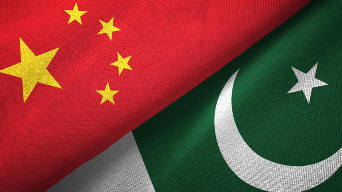 Pakistan ve in'den Afganistan ars