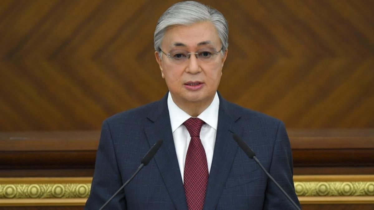 Kazakistan Cumhurbakan Tokayev, Nazarbayev'in siyasi yetkilerini kaldran kanunu onaylad