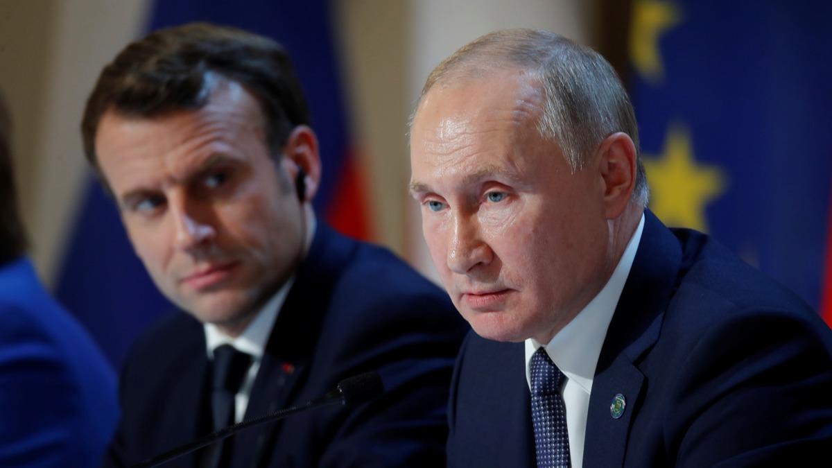 Ukrayna-Rusya gerilimi sryor... Putin ile Macron'dan karlkl aklamalar!