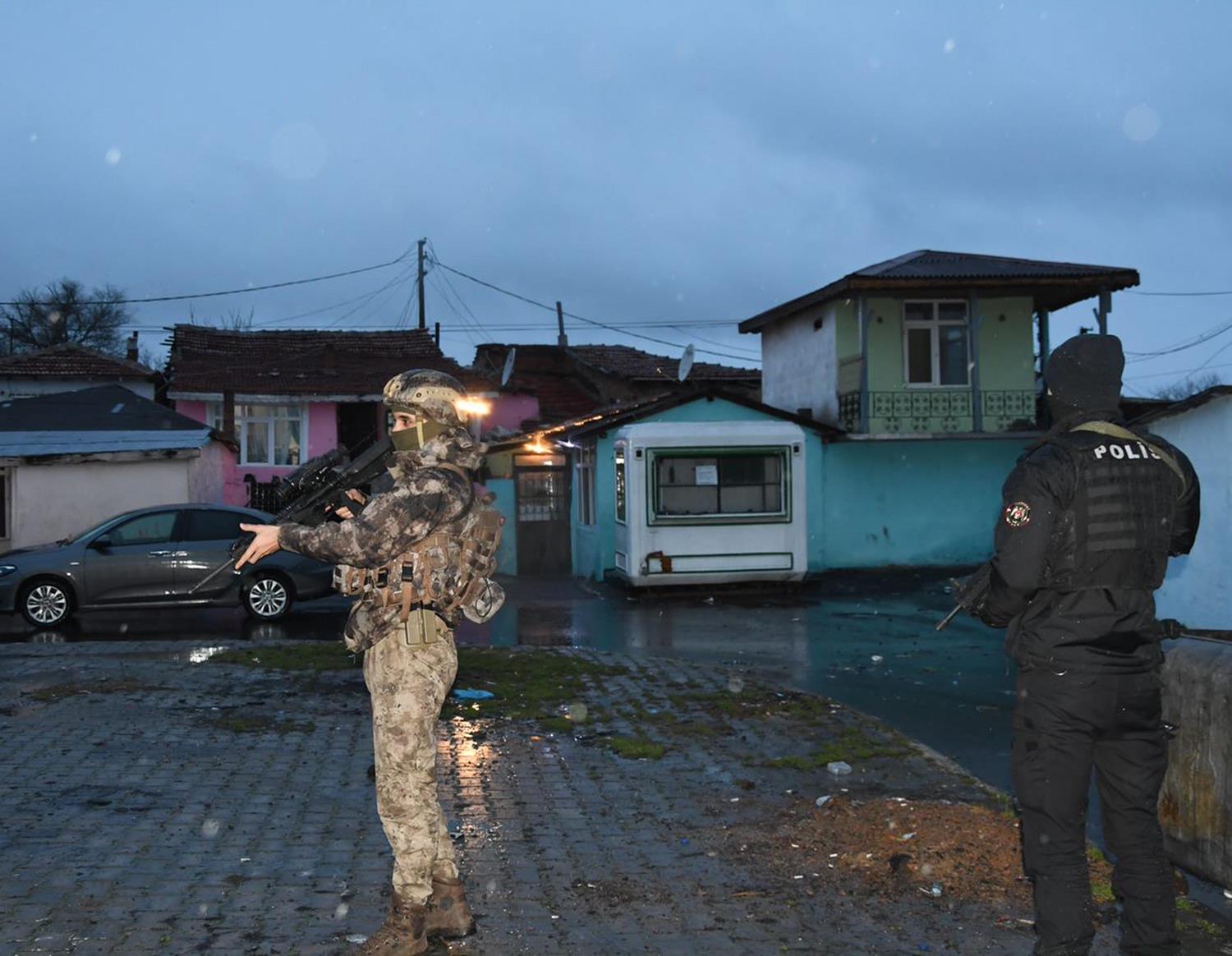 'Baret' operasyonu: Be�ikten uyu�turucu ��kt�