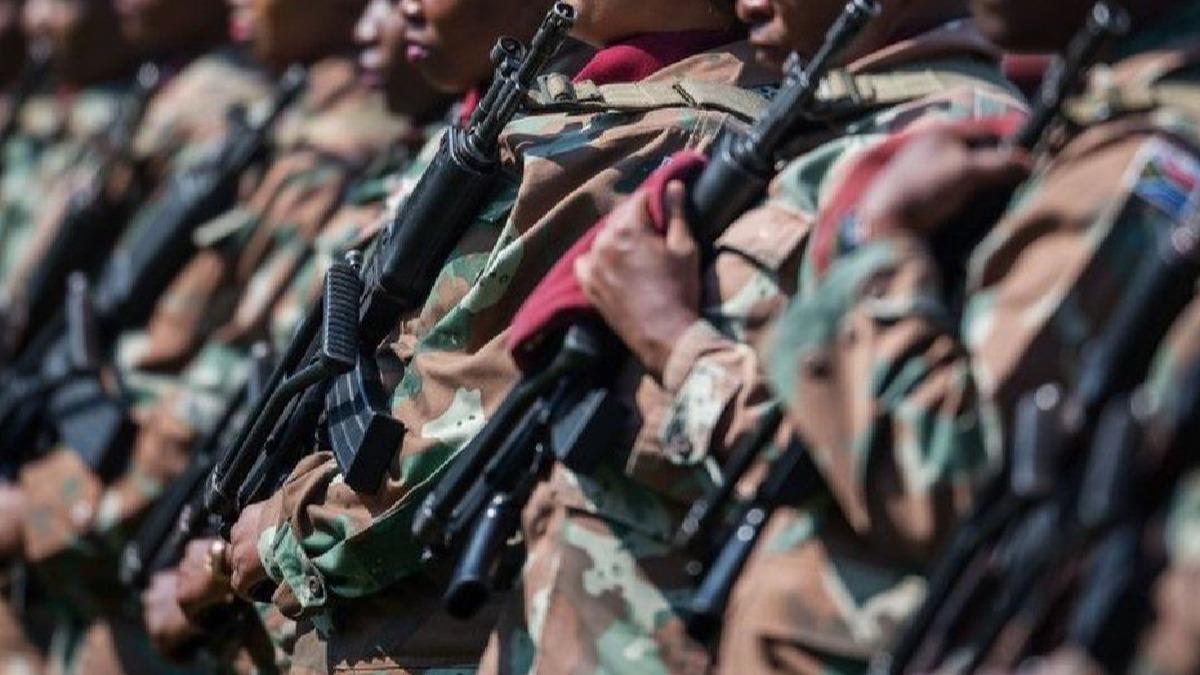Gney Afrika ordusu, ''ocuk asker'' iddialarn reddetti