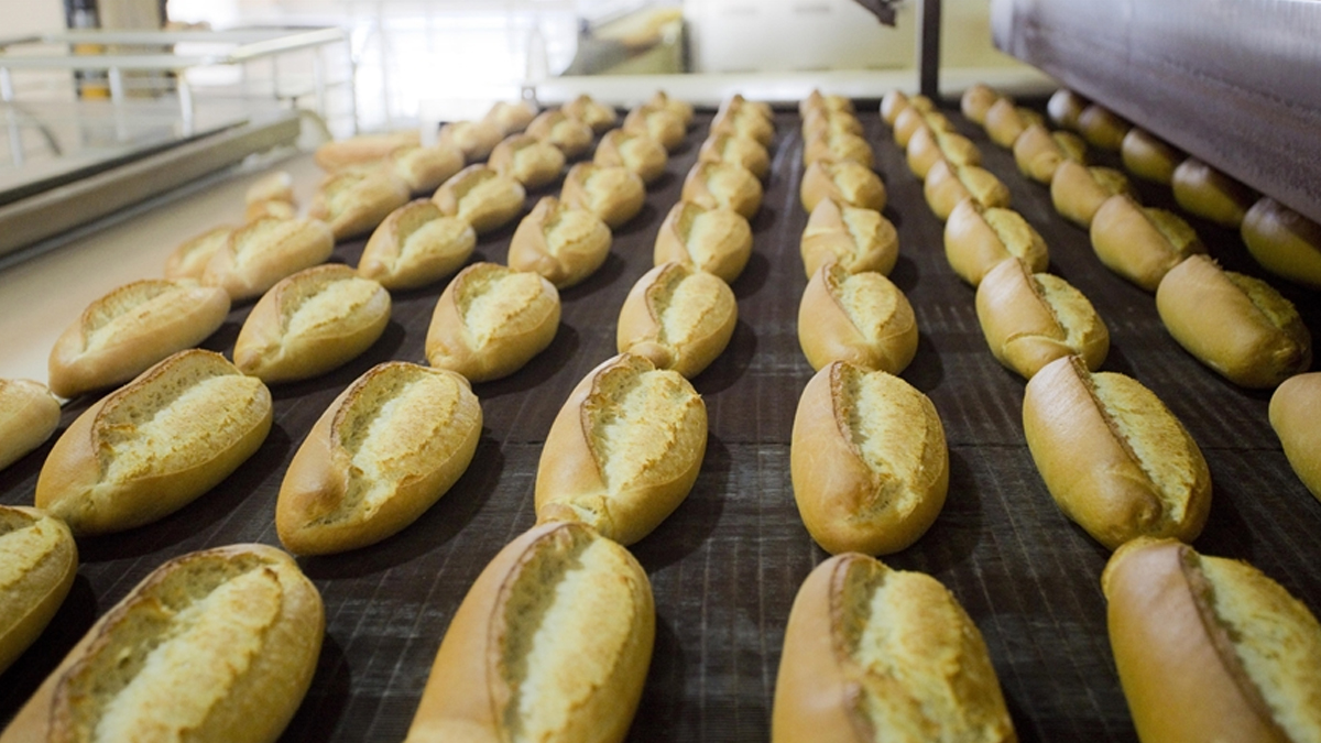 �stanbul'da Halk Ekmek'e yeni zam