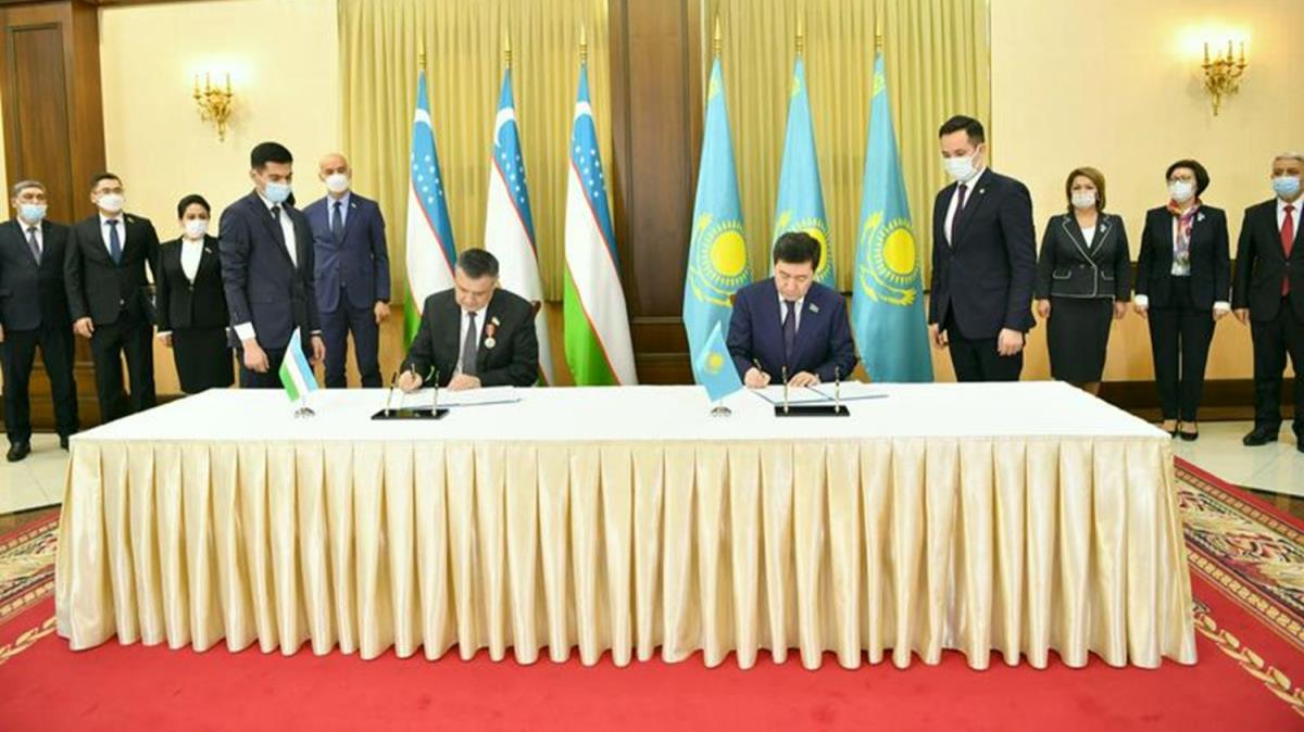 Kazakistan ve zbekistan parlamentolar arasnda i birlii konseyi kuruldu
