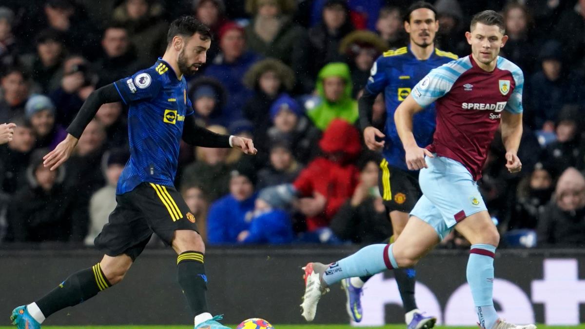 Manchester United deplasmanda Burnley'e takld