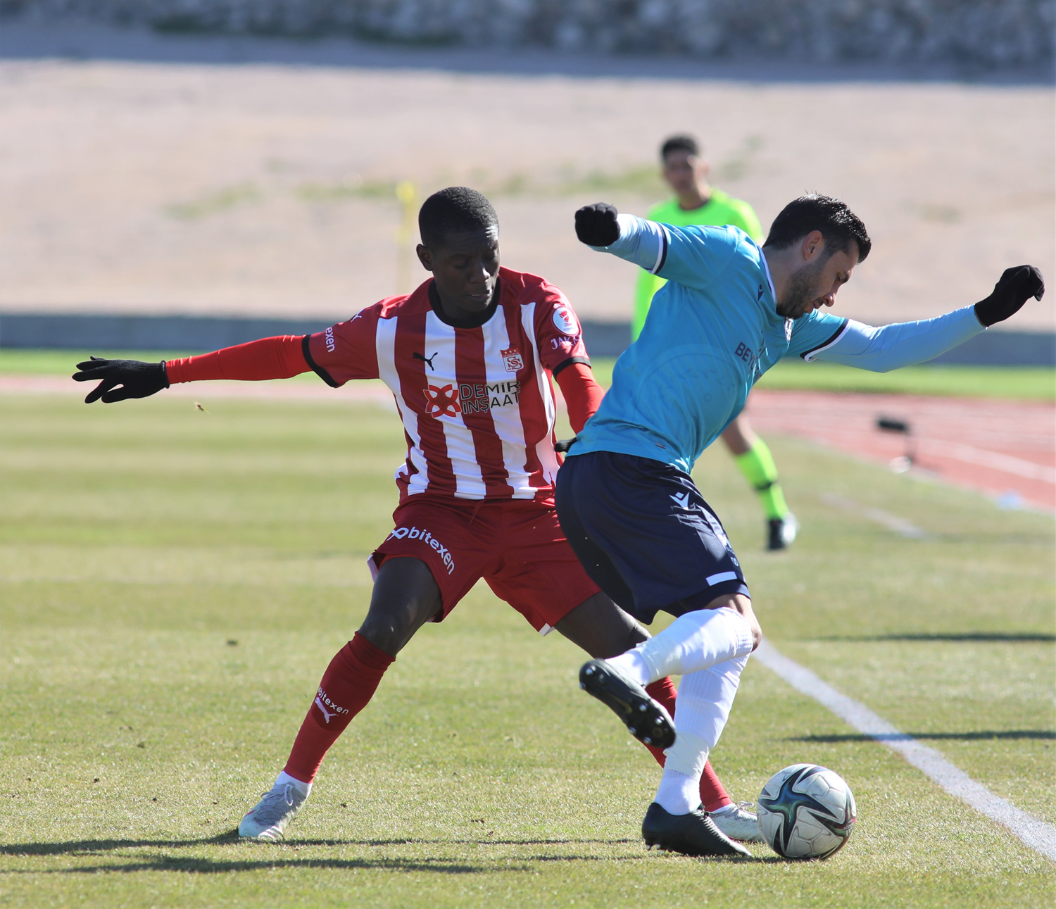 Max Gradel hat-trick yapt�, Sivasspor tur atlad�