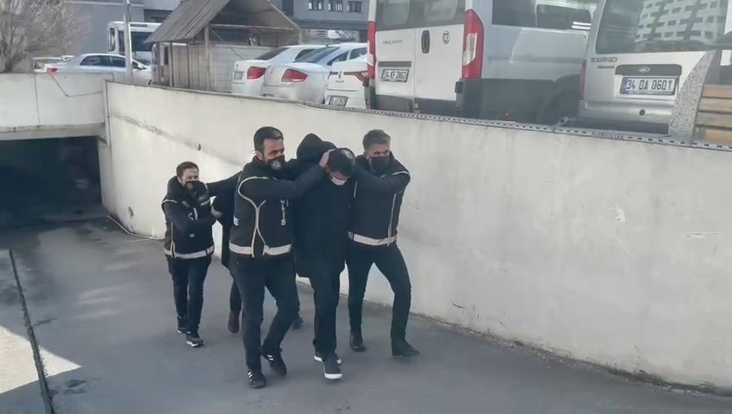 Avukat Mahmutyaz�c�o�lu cinayetinde 2 ��pheli adliyeye sevk edildi