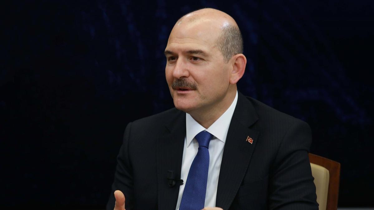 Bakan Soylu'dan Bayram Sar'a takdir belgesi