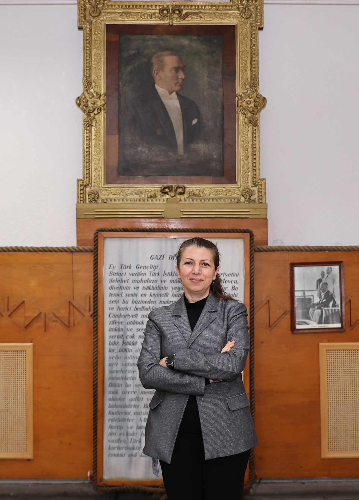3 bin metre derinlikte d�nyan�n tarihine ve gelece�ine ���k tutmak i�in �al���yor