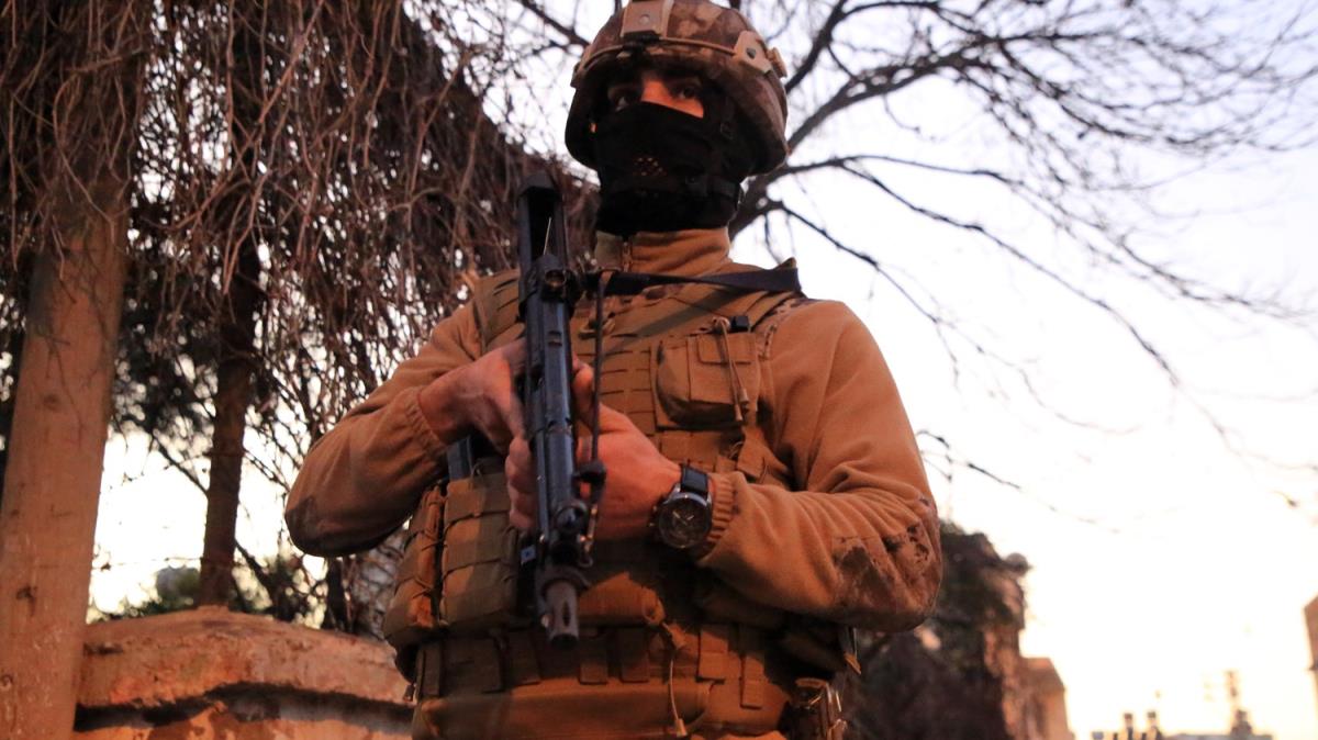 Mersin'de PKK/KCK soruturmasnda 52 pheli hakknda gzalt karar verildi