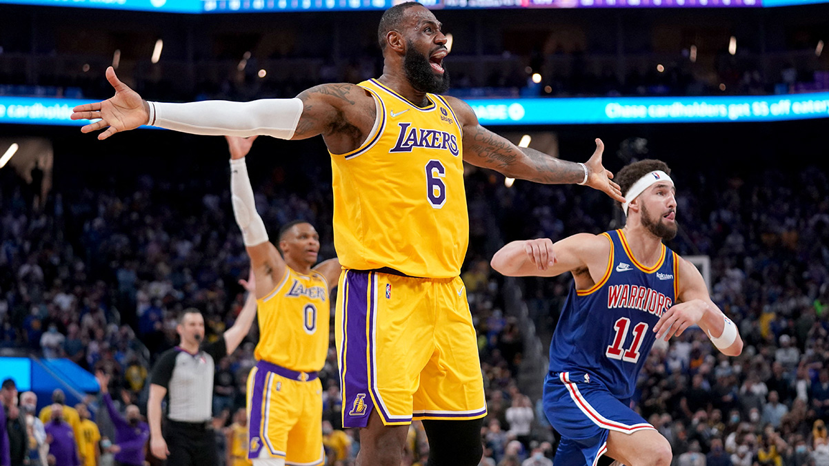 LeBron James'ten tarihi ba�ar�! Kerim Abd�lcabbar'� ge�ti...