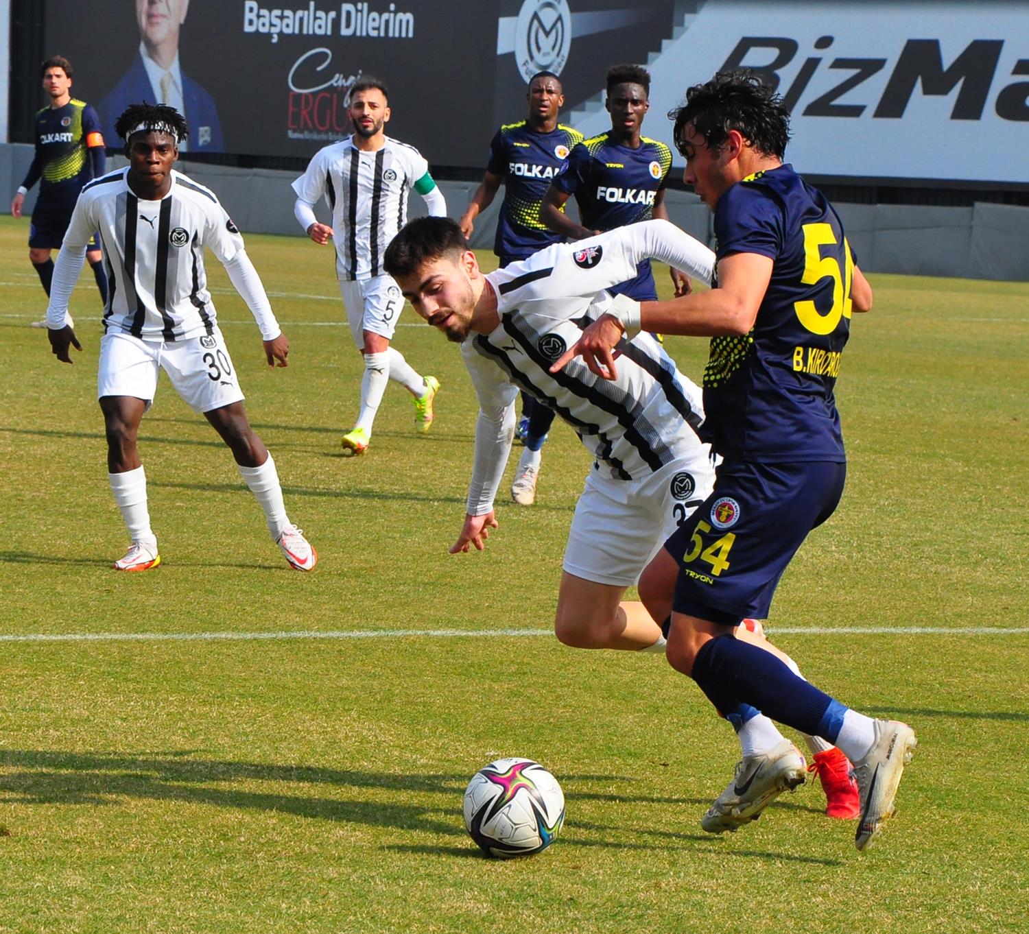 Manisa FK -  Menemenspor ma��nda kazanan yok