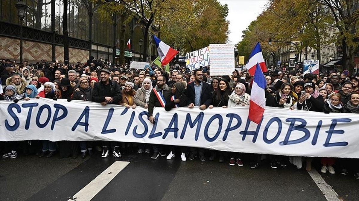 New York Times: Mslmanlar Fransa'y sessizce terk ediyor