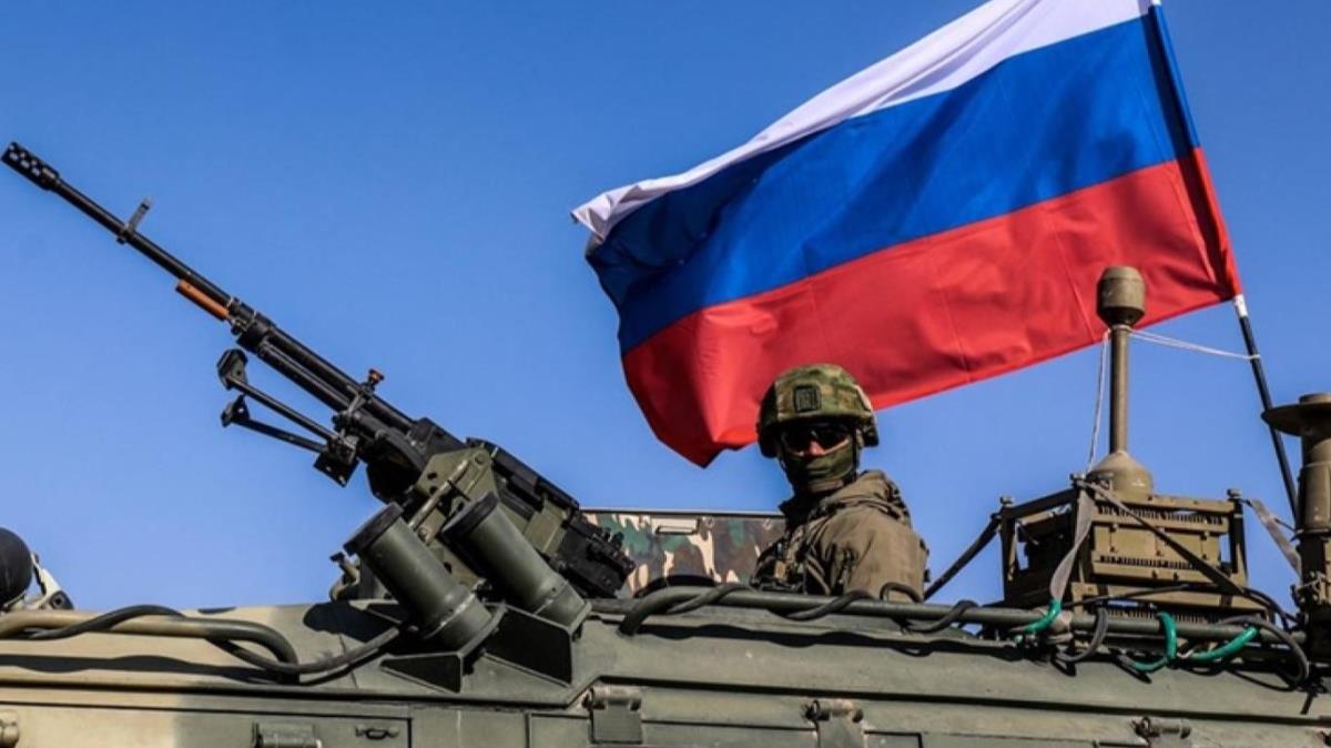 Rusya'dan tansiyonu drecek hamle! Askerler geri dnyor