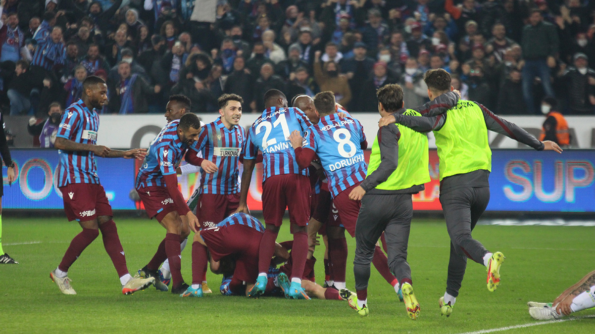 Trabzonspor evinde de deplasmanda da lider