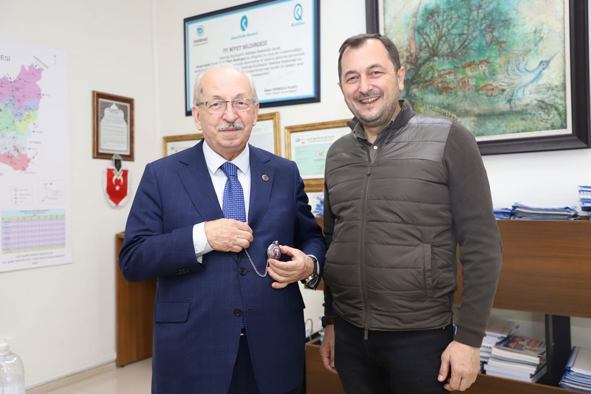 AK Parti ile CHP aras�nda buzlar� eriten s�rpriz