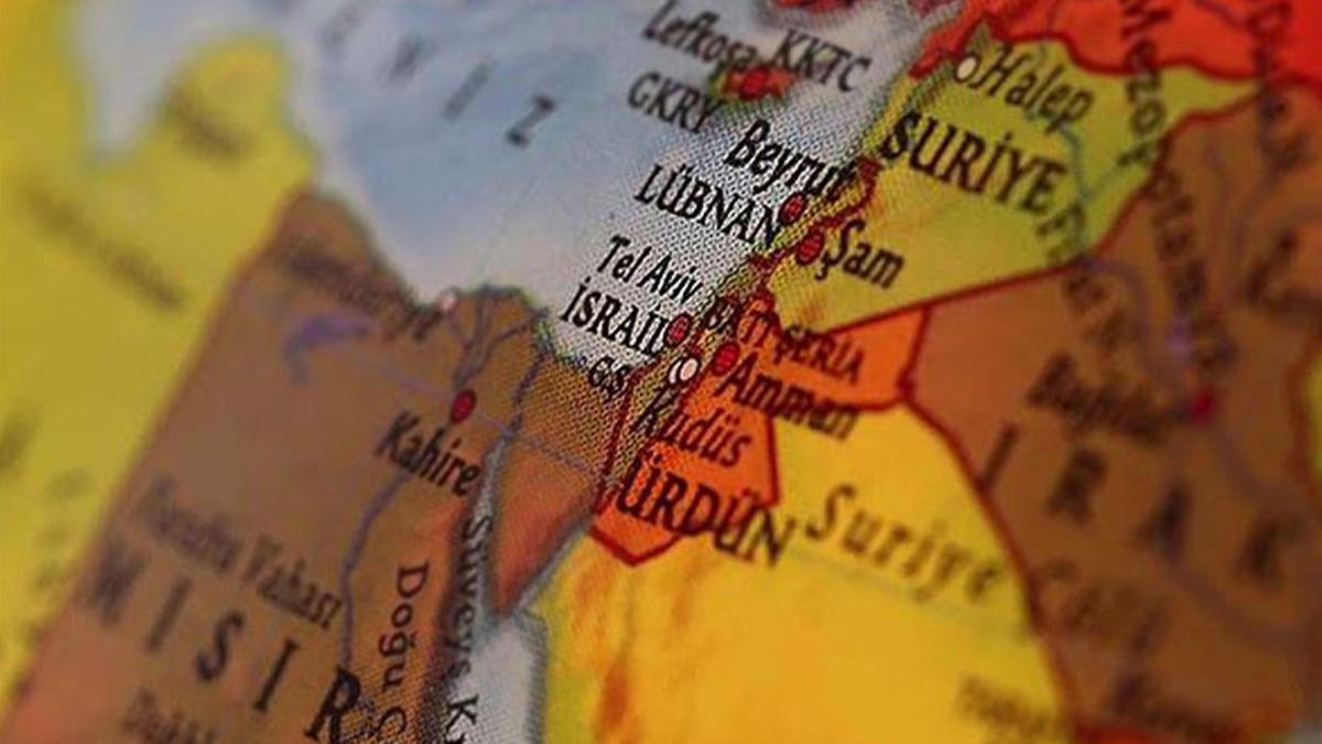 Lbnan ileri Bakan'ndan Bahreyn aleyhindeki sempozyumla ilgili soruturma talebi