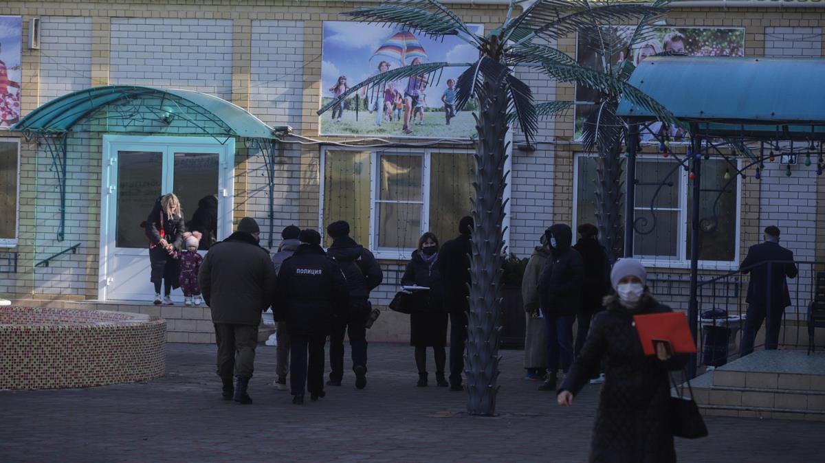Donbas'tan kaan mlteciler Rusya'da OHAL ilanna sebep oldu